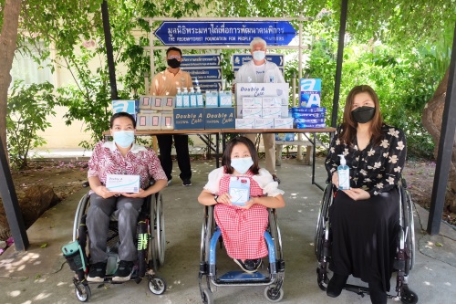 ข่าวโควิด-19 (ยกเลิก) - ดั๊บเบิ้ล เอ ส่งความห่วงใย สนับสนุนสิ่งของช่วยเหลือมูลนิธิพระมหาไถ่