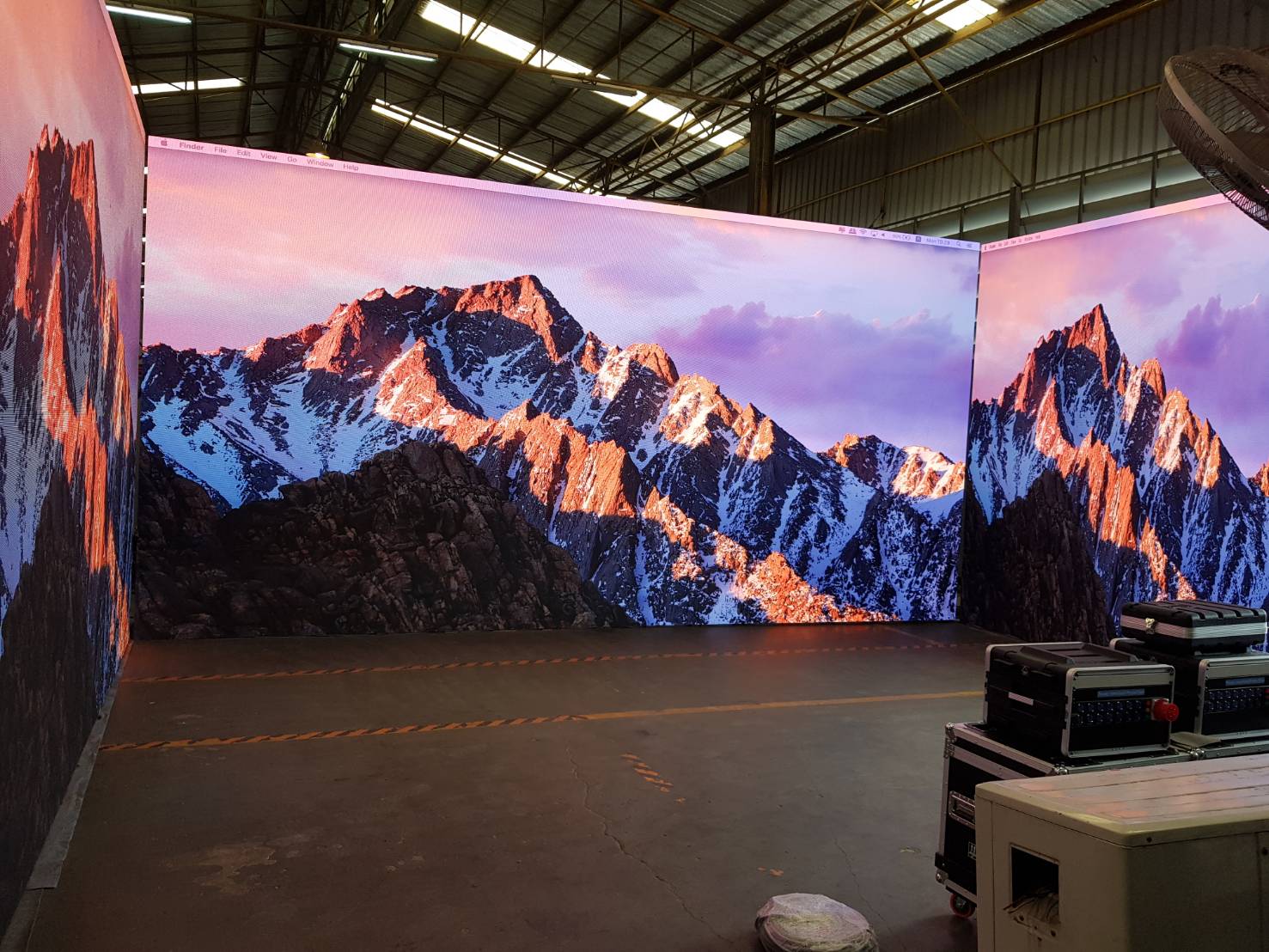 ข่าวบันเทิง - เพิ่มความสะดวกสบายในการถ่ายรายการด้วย LED SCREEN