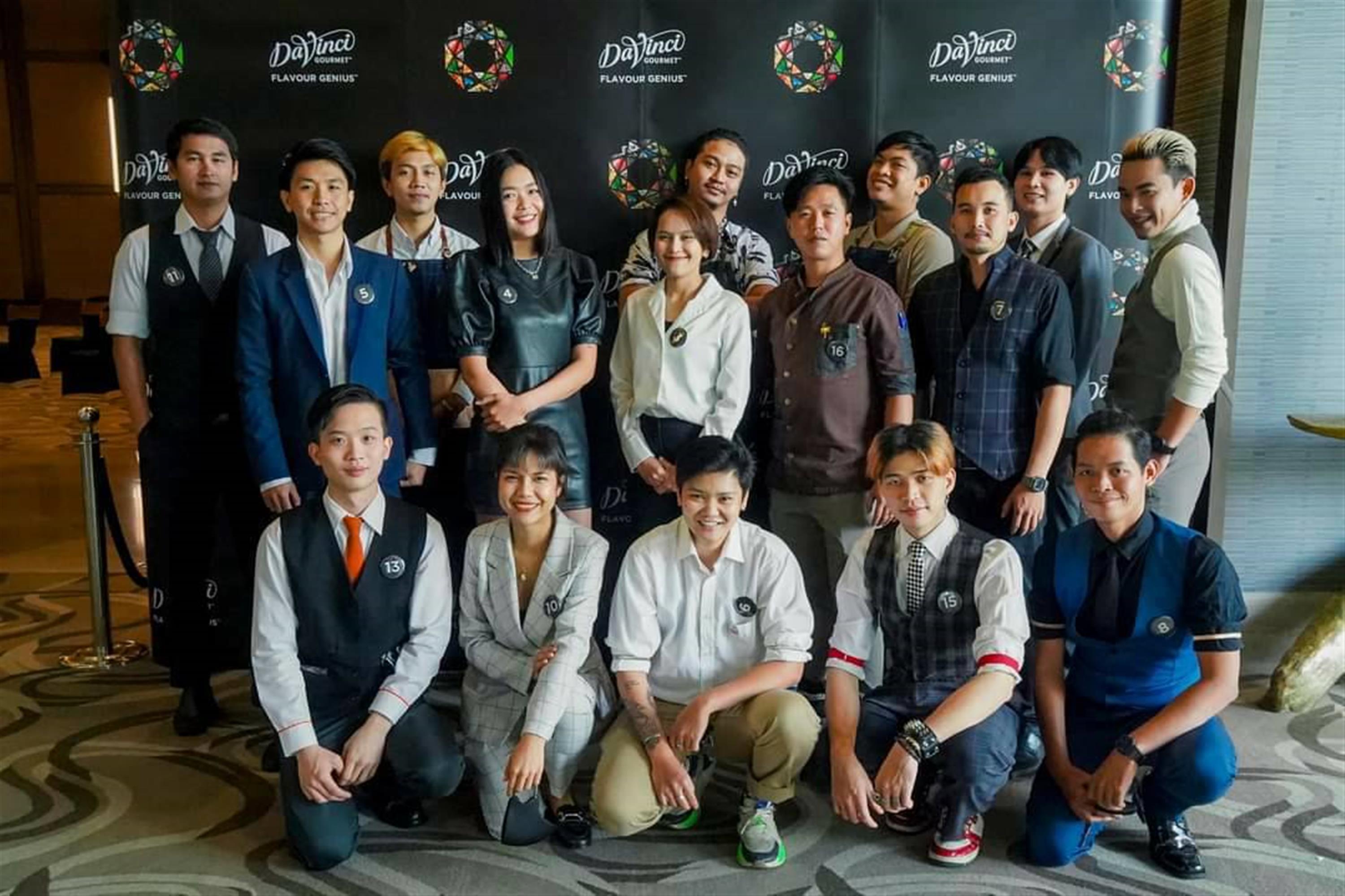 ข่าวการศึกษา - นักศึกษาหนึ่งเดียวท้าชิงกับเหล่ามืออาชีพ  วิทยาลัยดุสิตธานี ส่งเด็กประลองฝีมือในการแข่งขัน  Flavour Genius Competition Season 2