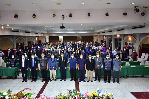 ข่าวราชการ, รัฐวิสาหกิจ - อธิบดีกรมพลศึกษา เป็นประธานในพิธีเปิดโครงการประชุมสัมมนาการส่งเสริมพัฒนากีฬาและนันทนาการจังหวัดสกลนคร