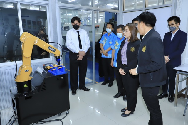 ข่าวประชาสัมพันธ์ - PR News รมว. สุชาติ ส่ง รักษาการอธิบดีกรมพัฒน์ ลุยเขต EEC ยกระดับแรงงานภาคอุตสาหกรรม