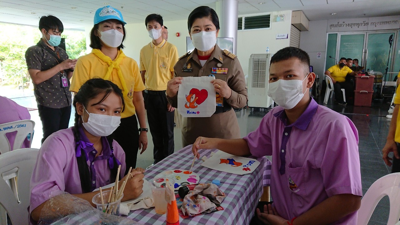 ข่าวราชการ, รัฐวิสาหกิจ - รมต. สุขาติ มอบหมายกรมพัฒนาฝีมือแรงงาน โดยสำนักงานพัฒนามือแรงงานนนทบุรี ร่วมกิจกรรมจิตอาสาพระราชทาน วันพ่อแห่งชาติ