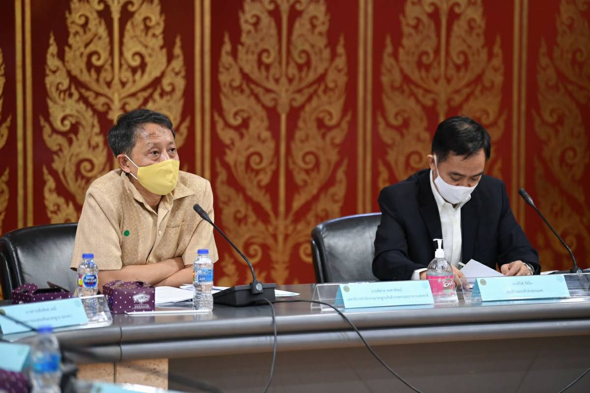 ข่าวราชการ, รัฐวิสาหกิจ - ภาพข่าว : เลขาฯ มกอช. ประชุมร่วม อธิบดีกรมการค้าต่างประเทศ 