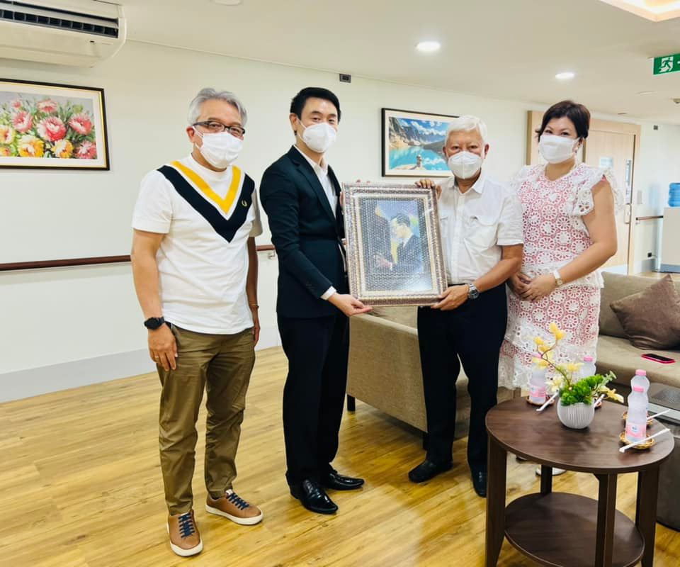 ข่าวธุรกิจ, สังคม - คุณอำนาจ ประสิทธิดำรงกล่าว... กราบขอบพระคุณท่านอาจารย์ศาสตราจารย์กิตติคุณ ดร. บวรศักดิ์ อุวรรณโณ อดีตสมาชิกสภานิติบัญญัติแห่งชาติ