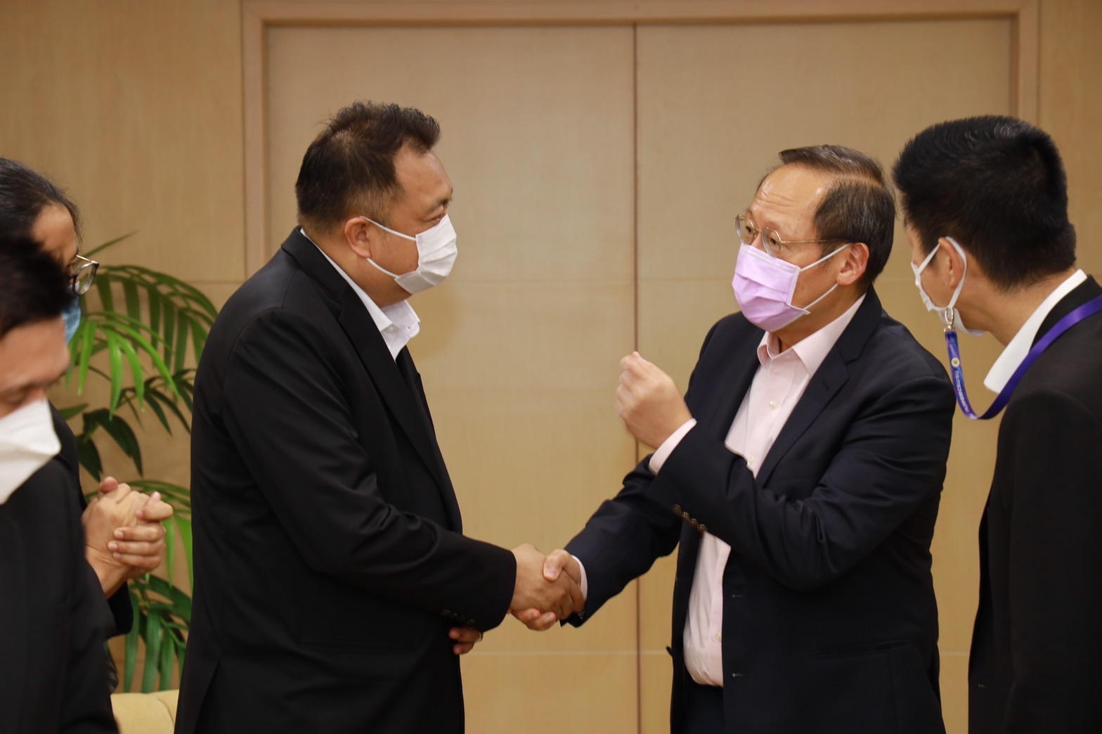 ข่าวราชการ, รัฐวิสาหกิจ - รมว.สุชาติ หารือ รมว.แรงงานสิงคโปร์ พัฒนาการจัดหางานให้มีประสิทธิภาพ