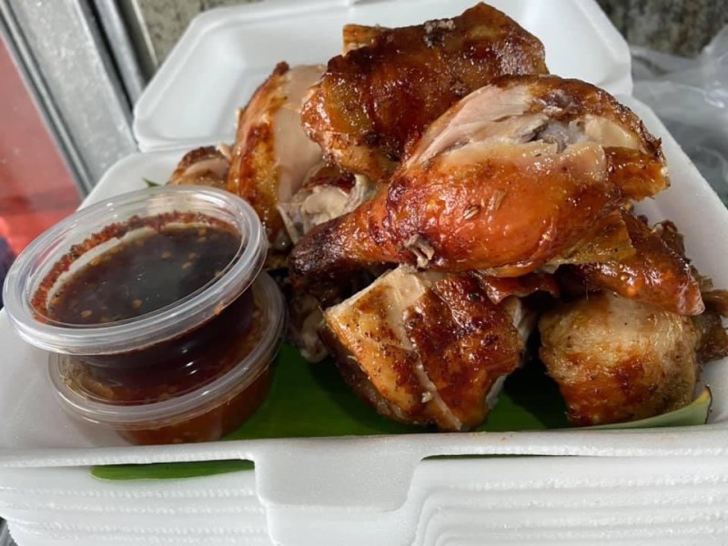 ข่าวอาหาร, เครื่องดื่ม - ชี้ช่องรวยช่วยท่องเที่ยว ตะลุยชิม ?ไก่หมุนเมียน้อยซิ่ง? ละมุนเครื่องเทศ อร่อยเด็ด 