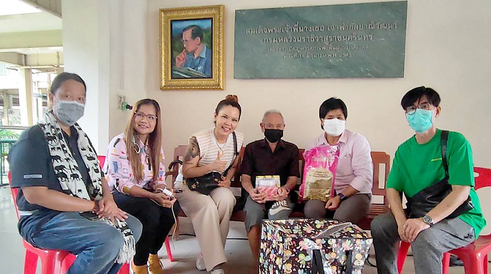 ข่าวประชาสัมพันธ์ - PR News WCG DIAMOND ช่วยเหลือผู้สูงอายุในชุมชนคลองเตย