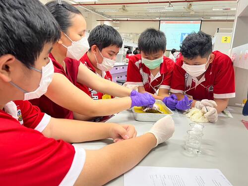 ข่าวประชาสัมพันธ์ - PR News คณะวิทยาศาสตร์ ม.พะเยา ฝึกอบรมปฏิบัติการทางวิทยาศาสตร์และคณิตศาสตร์  ให้กับนักเรียน โรงเรียนพิริยาลัยจังหวัดแพร่