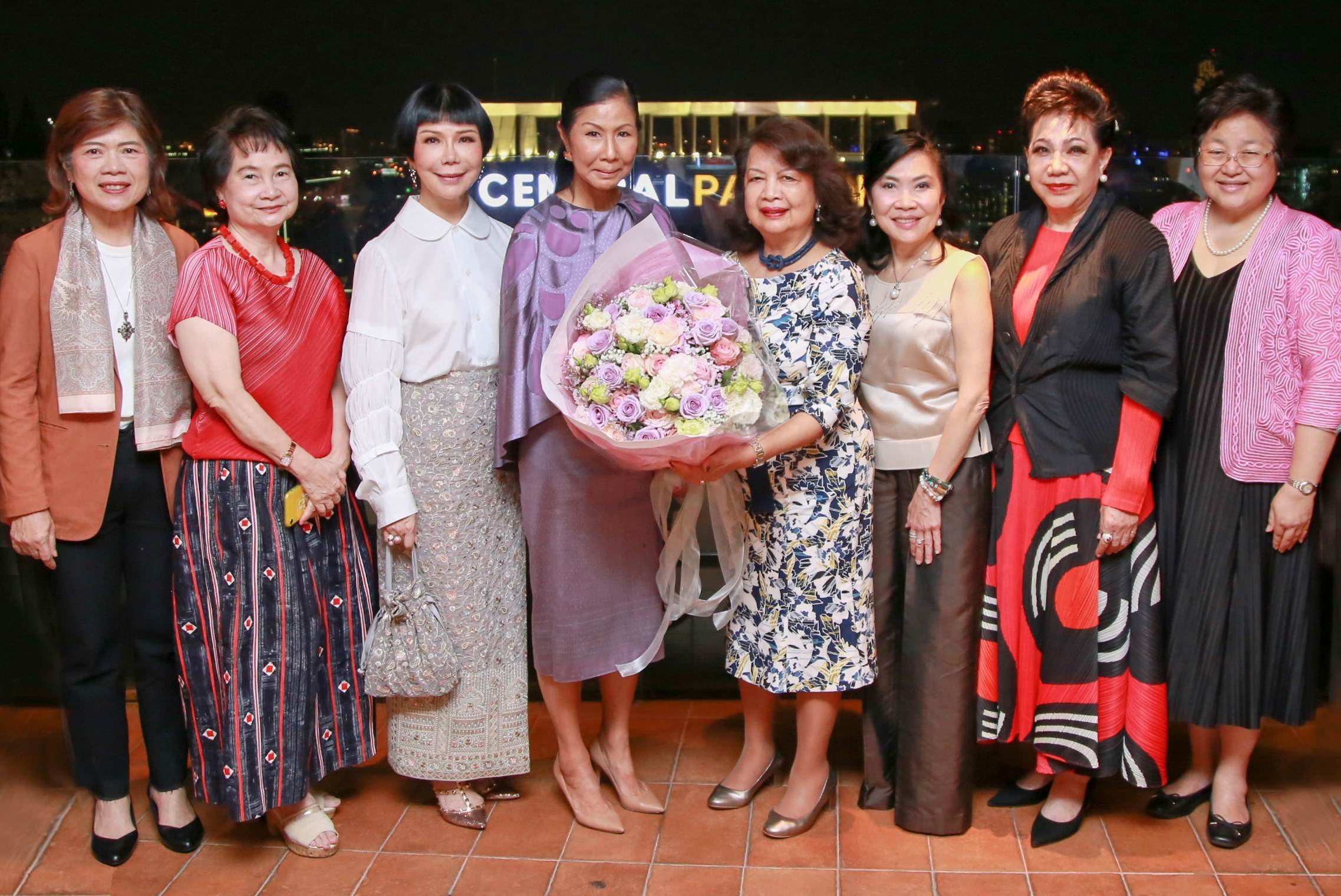 ข่าวไลฟ์สไตล์ - ร่วมยินดี เนื่องในโอกาสที่ได้รับเครื่องอิสริยาภรณ์ จากประเทศญี่ปุ่น