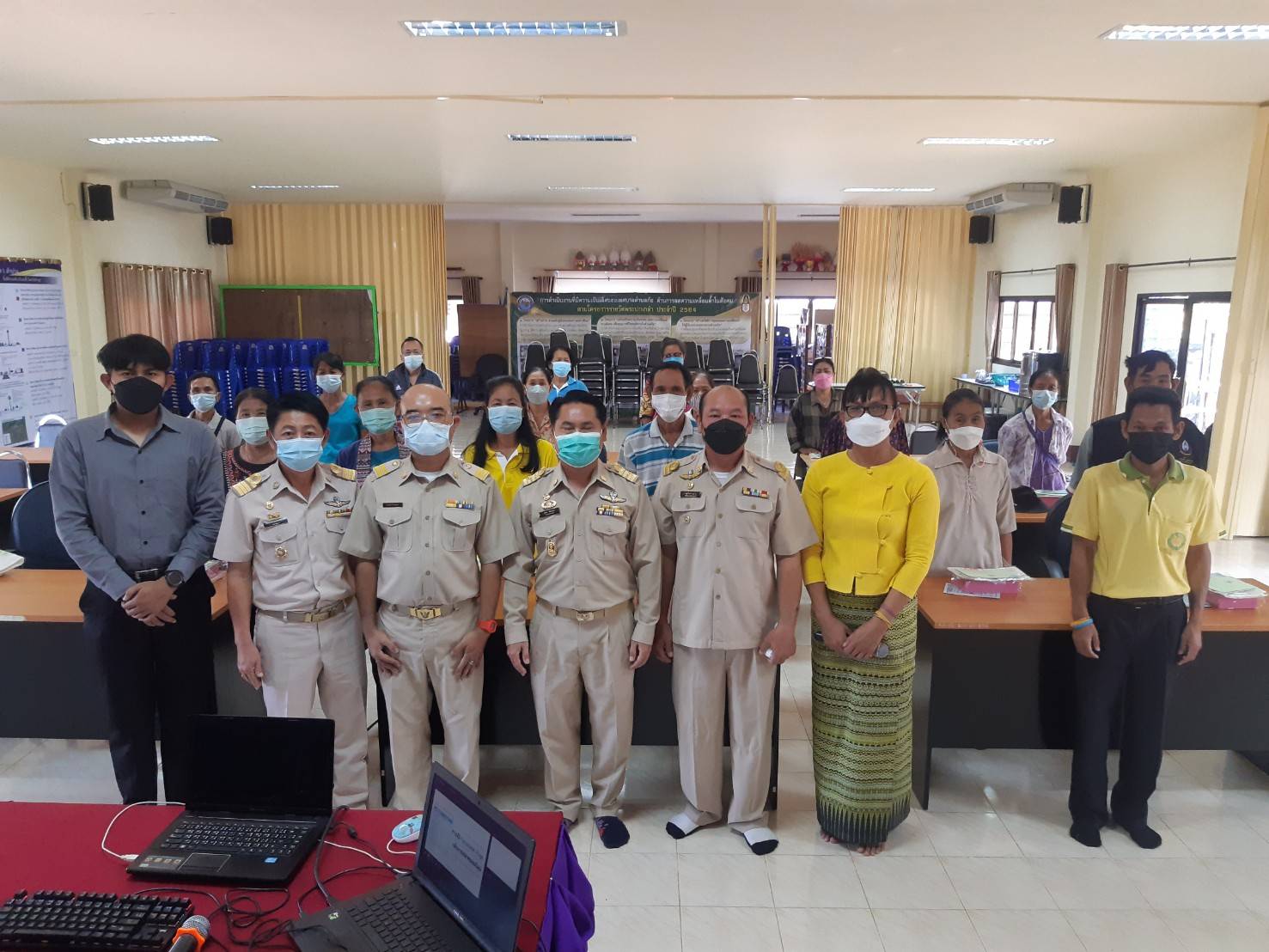 ข่าวราชการ, รัฐวิสาหกิจ - สำนักงานพัฒนาฝีมือแรงงานลำพูน ส่งเสริมการมีงานทำและยกระดับคุณภาพชีวิตที่ดีของผู้สูงอายุ ฝึกอบรม หลักสูตร การใช้ Facebook Page เพื่อการตลาดออนไลน์