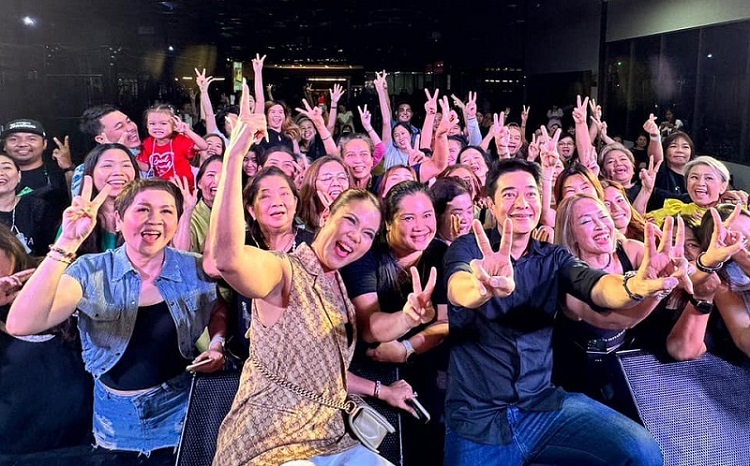 ข่าวบันเทิง - Happy Gym Beyond  จัดคอนเสิร์ตเอาใจสมาชิก เชิญ ก้อง สหรัถ สร้างความสุขให้ทุกคนแฮปปี้