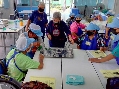 ข่าวราชการ, รัฐวิสาหกิจ - สนพ.สมุทรสงคราม ฝึกอบรมสร้างอาชีพแก่คนพิการ