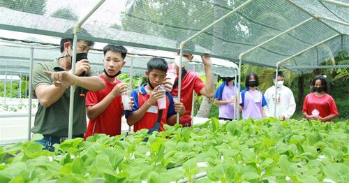 ข่าวการศึกษา - คณะเกษตรฯ ต้อนรับคณะศึกษาดูงาน 