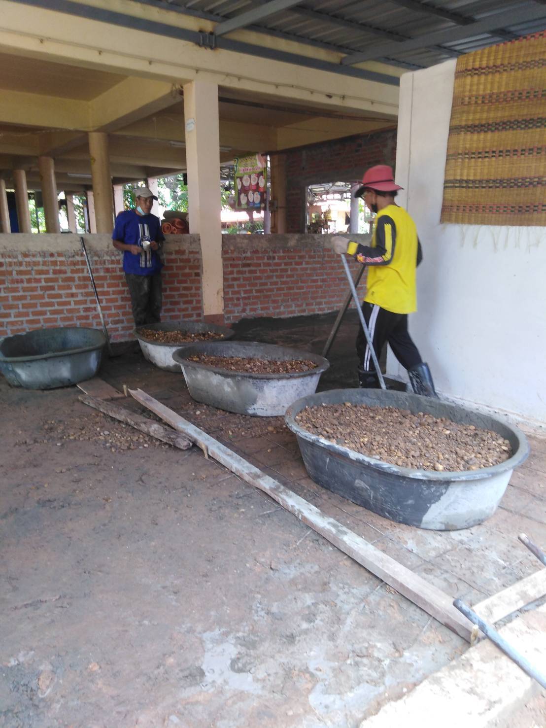 ข่าวราชการ, รัฐวิสาหกิจ - สนพ.สกลนคร ฝึกอบรมช่างคอนกรีตเสริมเหล็ก 