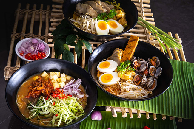 ข่าวอาหาร, เครื่องดื่ม - โรงแรมคาร์ลตัน กรุงเทพฯ สุขุมวิท  ร่วมเฉลิมฉลอง วันลักซาโลก กับเมนู ลักซา 3 รูปแบบ