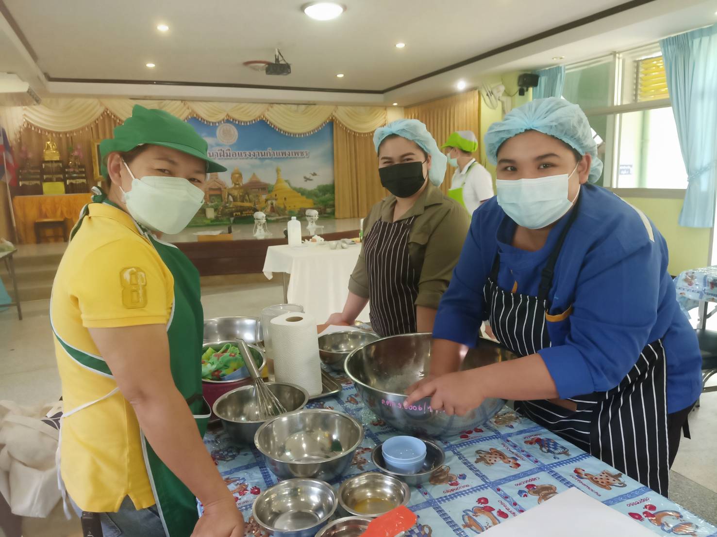 ข่าวราชการ, รัฐวิสาหกิจ - สนพ.กำแพงเพชร จัดฝึกอบรมประเภทการฝึกอาชีพเสริม สาขาการทำเบเกอรี่
