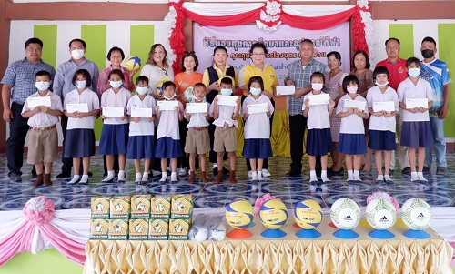 ข่าวการศึกษา - TM มอบทุนการศึกษาและอุปกรณ์กีฬา