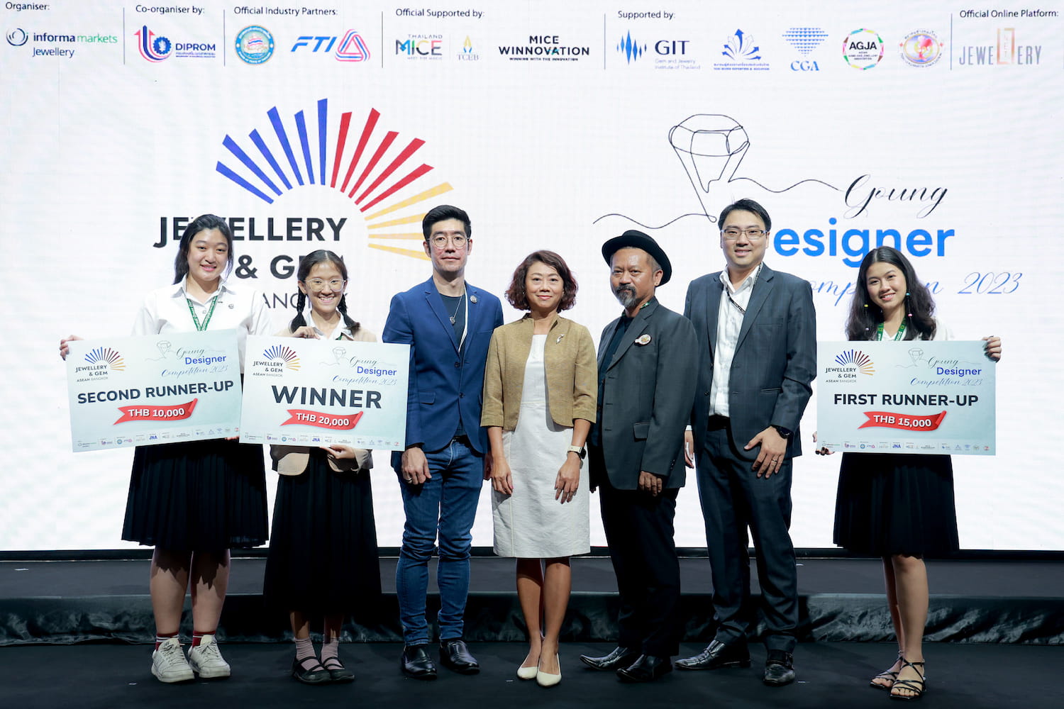 ข่าวแฟชั่น - JGAB Young Designer Competition 2023 เขย่าวงการอัญมณีไทยสู่สากล กับงานประกวดสุดยอดนักออกแบบอัญมณี และเครื่องประดับ ใน Concept อาเซียนร่วมสมัย