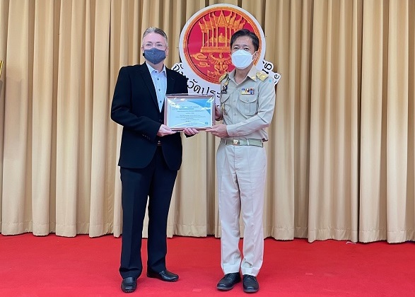 ข่าวท่องเที่ยว - Cape Nidhra Hotel, Hua Hin, Receives ?Green Health Hotel? Certificate  from the Department of Health, Ministry of Public Health.