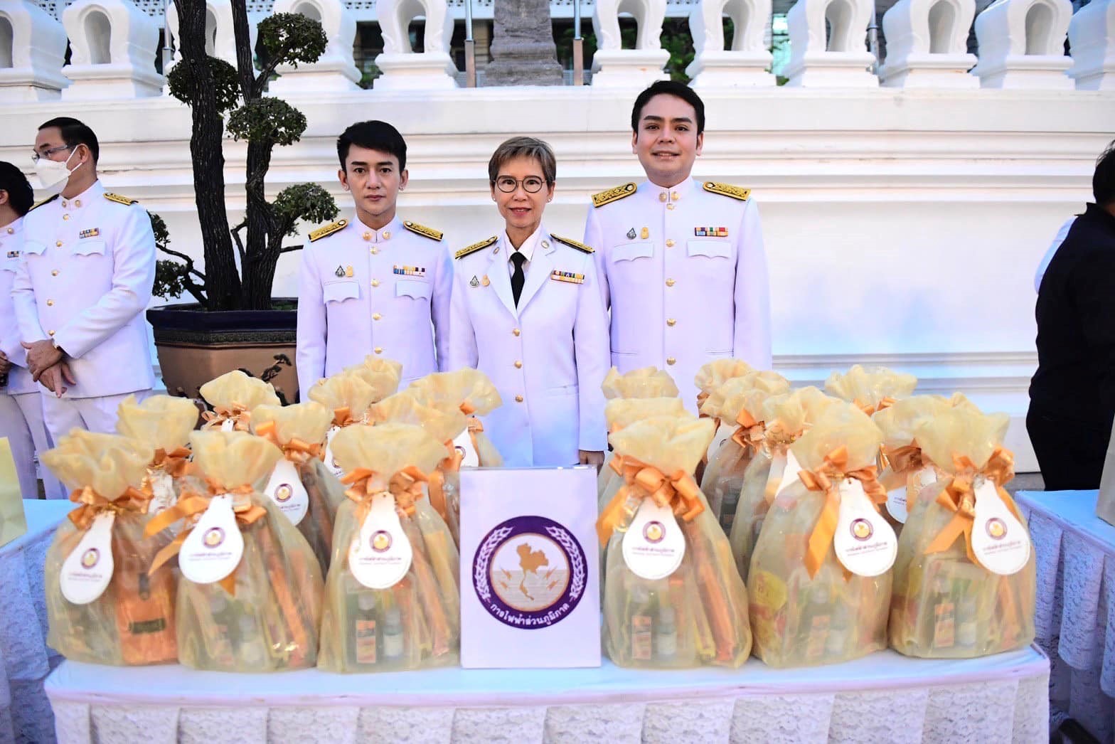 ข่าวราชการ, รัฐวิสาหกิจ - การไฟฟ้าส่วนภูมิภาค ร่วมพิธีทำบุญตักบาตรถวายพระกุศล เนื่องในโอกาสวันคล้ายวันประสูติ สมเด็จพระเจ้าลูกเธอ เจ้าฟ้าสิริวัณณวรี นารีรัตนราชกัญญา