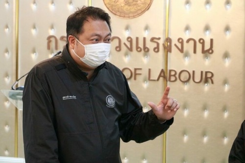 ข่าวประชาสัมพันธ์ - PR News รมว.เฮ้ง ห่วงผีน้อยเสียชีวิตในเกาหลีใต้ สั่งทูตแรงงาน ประสาน กต. พร้อมหน่วยงานในสังกัด จ.ขอนแก่น รุดเยี่ยมบ้านให้กำลังใจญาติ