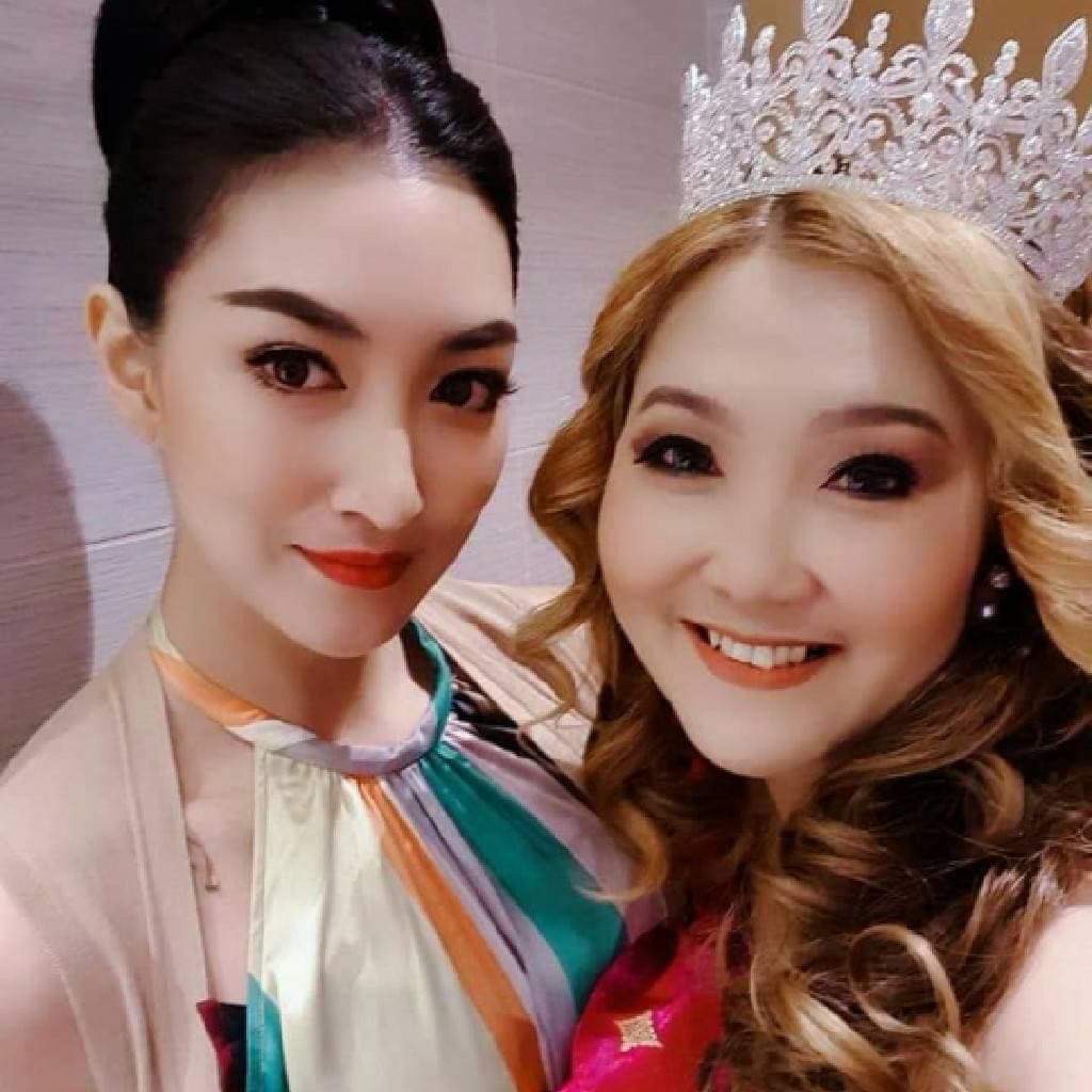 ข่าวเน็ตไอดอล, เซเลบ -  เอมมี่โกะ ขวัญใจสื่อ เตรียมควงเหล่าดารา เผยแพร่ผืนผ้าไทยสู่สากลโลก