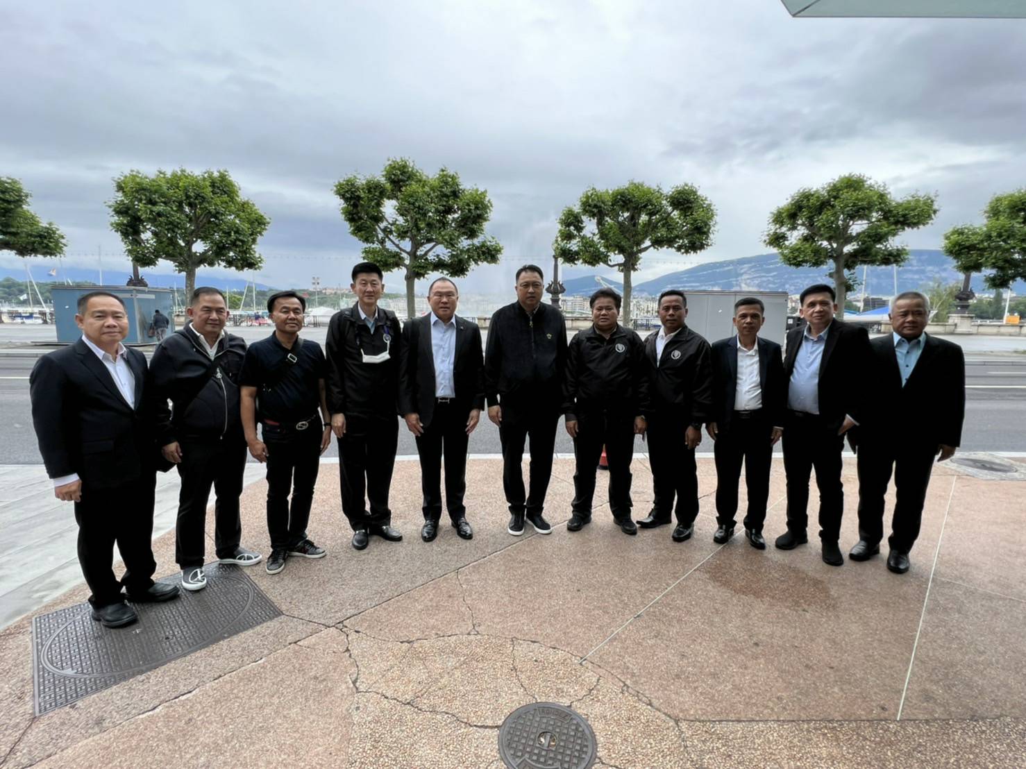 ข่าวราชการ, รัฐวิสาหกิจ - รมว.สุชาติ เยือนนครเจนีวา สมาพันธรัฐสวิส นำทัพผู้แทนไตรภาคีร่วมประชุมใหญ่ ILC สมัยที่ 110?