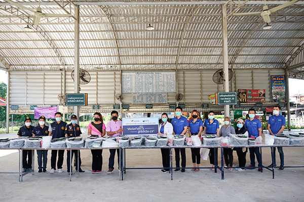 ข่าวธุรกิจ, สังคม - เนเจอร์ เฮิร์บ ส่งต่อกำลังใจ สู้ภัยโควิด-19 มอบอาหารกล่องปรุงสุก 550 กล่อง