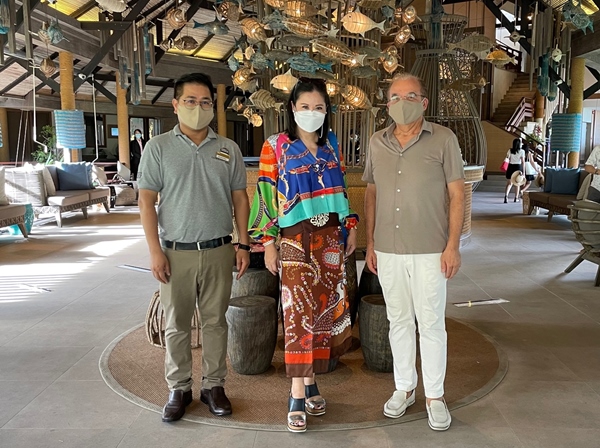 Cape Panwa Hotel, Phuket Welcomes Thapanee Kiatphaibool Deputy Governor for Tourism Products and Bus