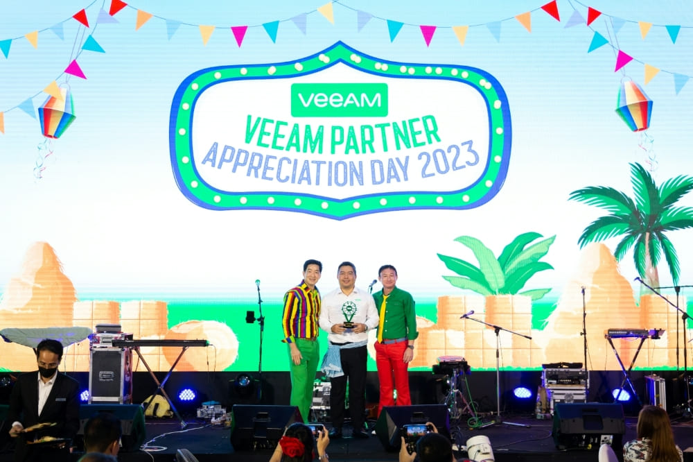 ภาษาอังกฤษ - MSC won 2 Awards from Veeam Partner Appreciation Day 2023