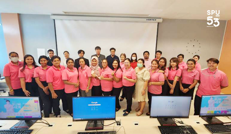 ข่าวการศึกษา - SPU จัดการอบรมถ่ายทอดความรู้ คณะครูโรงเรียนบางบัว โครงการการพัฒนาเอกลักษณ์บรรจุภัณฑ์ผลิตภัณฑ์เบเกอรี่เพื่อการสร้างรายได้