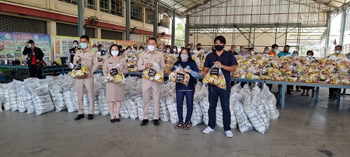 ข่าวท่องเที่ยว - แพนธีร่า กรุ๊ป ส่ง 1,000 ถุงยังชีพช่วยเหลือผู้ยากไร้ใน 29 ชุมชนแออัด