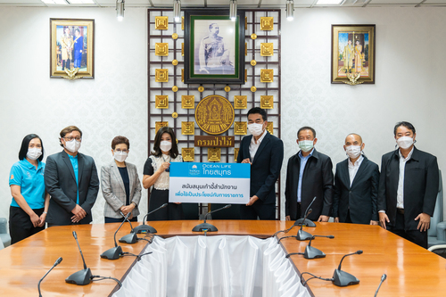 ข่าวการเงิน - Money News OCEAN LIFE ไทยสมุทร ส่งต่อเก้าอี้สำนักงานให้กรมป่าไม้  สนับสนุนแนวคิด Circular Economy ใช้ทรัพยากรให้เกิดประโยชน์สูงสุด