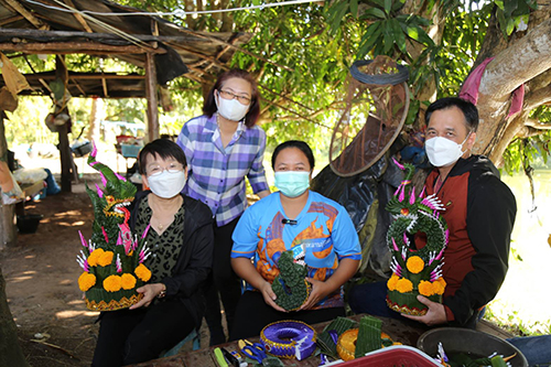 ข่าวราชการ, รัฐวิสาหกิจ - รมว.เฮ้ง ส่ง ?โฆษก? เยี่ยมกลุ่มบายศรีบึงกาฬ สร้างอาชีพเสริม รับนักท่องเที่ยวสายมู