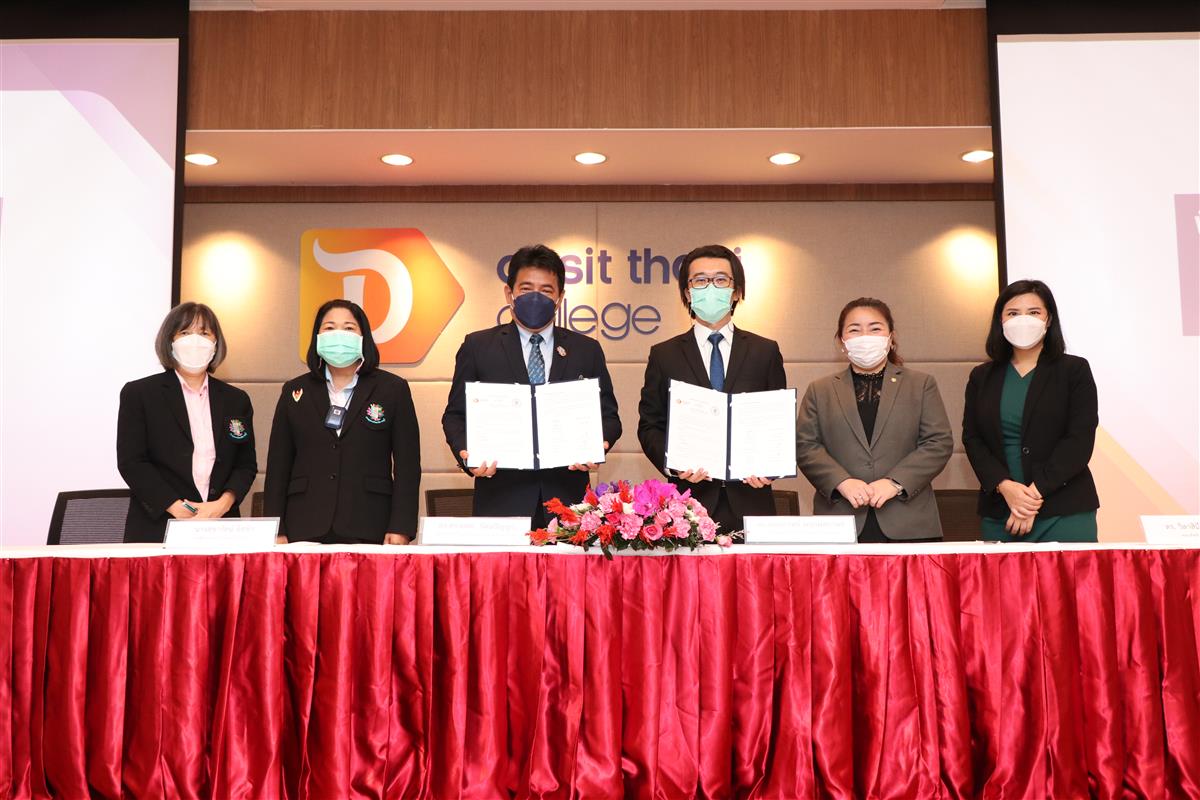 ข่าวการศึกษา - พัฒนาองค์ความรู้ร่วมกัน   วิทยาลัยดุสิตธานี และ โรงเรียนสวนกุหลาบวิทยาลัย ธนบุรี ลงนามความร่วมมือทางวิชาการ