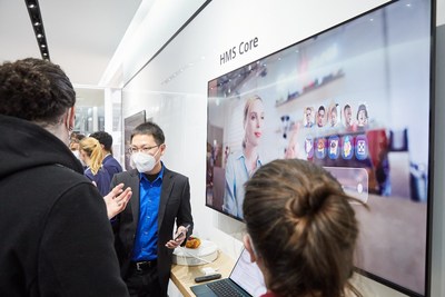 ข่าวไอที - หัวเว่ย โมบายล์ เซอร์วิส เปิดตัวนวัตกรรมมากมายในมหกรรมโมบายล์ เวิลด์ คองเกรส มุ่งยกระดับประสบการณ์ของผู้บริโภค พร้อมนำเสนอโอกาสใหม่ ๆ ให้แก่คู่ค้า