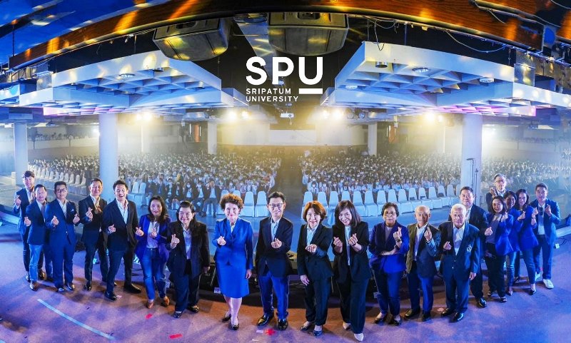 ข่าวการศึกษา - ม.ศรีปทุม จัดปฐมนิเทศนักศึกษาใหม่ ปีการศึกษา 2566 ย้ำความพร้อมหลักสูตรทันสมัย คณาจารย์มืออาชีพ และสิ่งอำนวยความสะดวกครบครัน