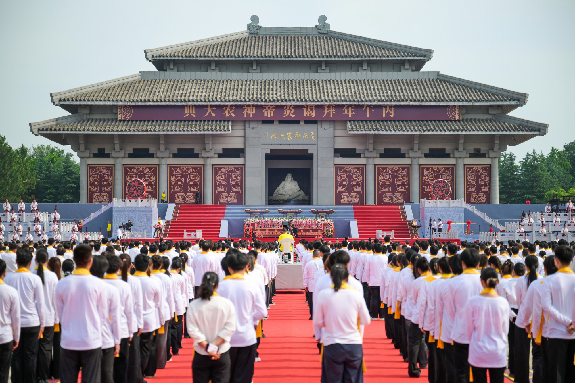 ข่าวเอเชีย - เมืองสุยโจวจัดพิธีสักการะจักรพรรดิเหยียนอย่างยิ่งใหญ่ สืบสานมรดกภูมิปัญญาทางวัฒนธรรมระดับชาติ