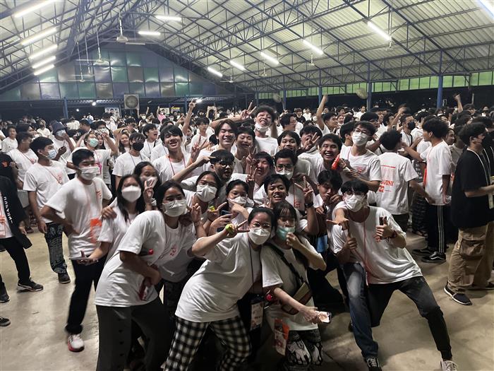 ข่าวการศึกษา - วิทยาลัยดุสิตธานี จัดกิจกรรมต้อนรับน้องใหม่ ?รับน้องสร้างสรรค์ สร้างความผูกพันพี่น้องมะฮอกกานี?