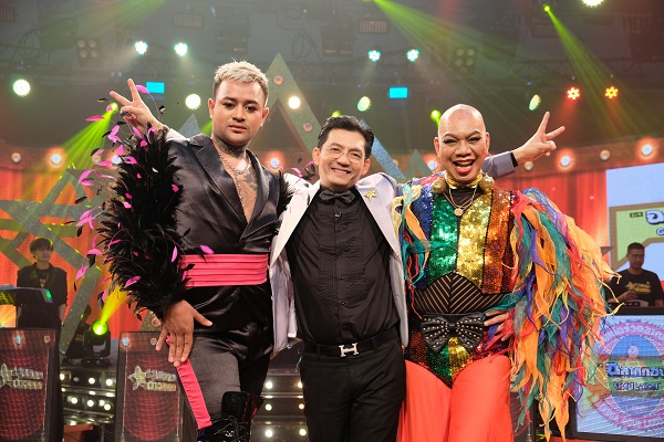 ข่าวนักแสดง, นักร้อง, โมเดล - สุดเฟียร์ซ ฟาดเดือดสองตัวแม่LGBTQ บอลลี่ ดาวทอง ท้าชนแม๊ อุ๊บ วิริยะ