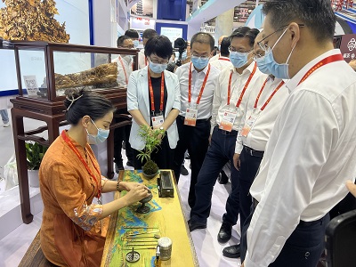 ข่าวประชาสัมพันธ์ - PR News  Xinhua Silk Road: เมืองผู่เถียนในมณฑลฝูเจี้ยนผลักดันตัวเองเป็นศูนย์กลางการซื้อขายเครื่องหอมชั้นนำของโลก