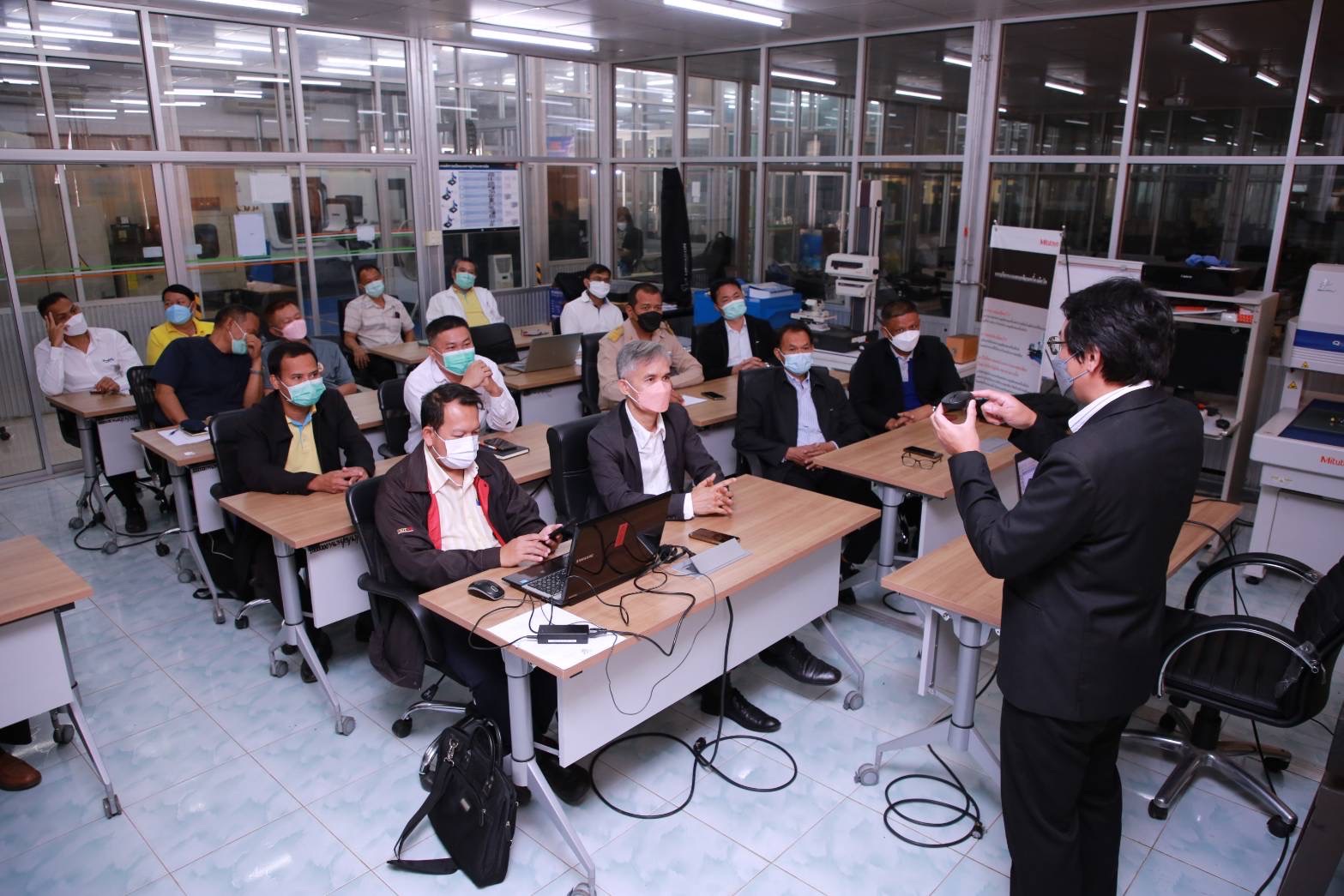 ข่าวการศึกษา - ก.แรงงาน เสริมสมรรถนะบุคลากรใช้เครื่องมือวัด 3 มิติ CMM พร้อมขยายผล Upskill แรงงานภาคอุตสาหกรรม