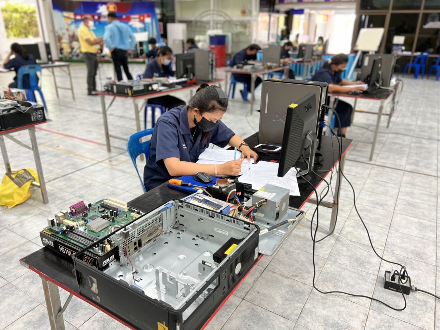 ข่าวราชการ, รัฐวิสาหกิจ - สนพ.สมุทรสงคราม และศูนย์ทดสอบ วท.สารพัดช่างสมุทรสงคราม ทดสอบซ่อมคอมฯ