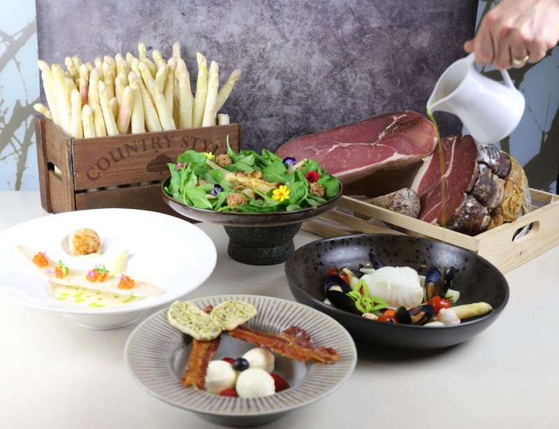 ข่าวโปรโมชั่น - สัมผัสรสชาติของหน่อไม้ฝรั่งขาวอันเลื่องชื่อ ที่ห้องอาหาร ดอน จิโอวานนี่ เซ็นทาราแกรนด์ ลาดพร้าว