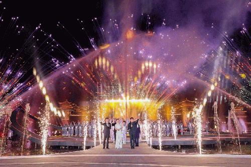 ข่าวบันเทิง - เทศกาลภาพยนตร์นานาชาติเส้นทางสายไหม ครั้งที่ 8 จัดขึ้นที่เมืองฝูโจว พร้อมประกาศรายชื่อผู้ชนะรางวัล Golden Silk Road Awards