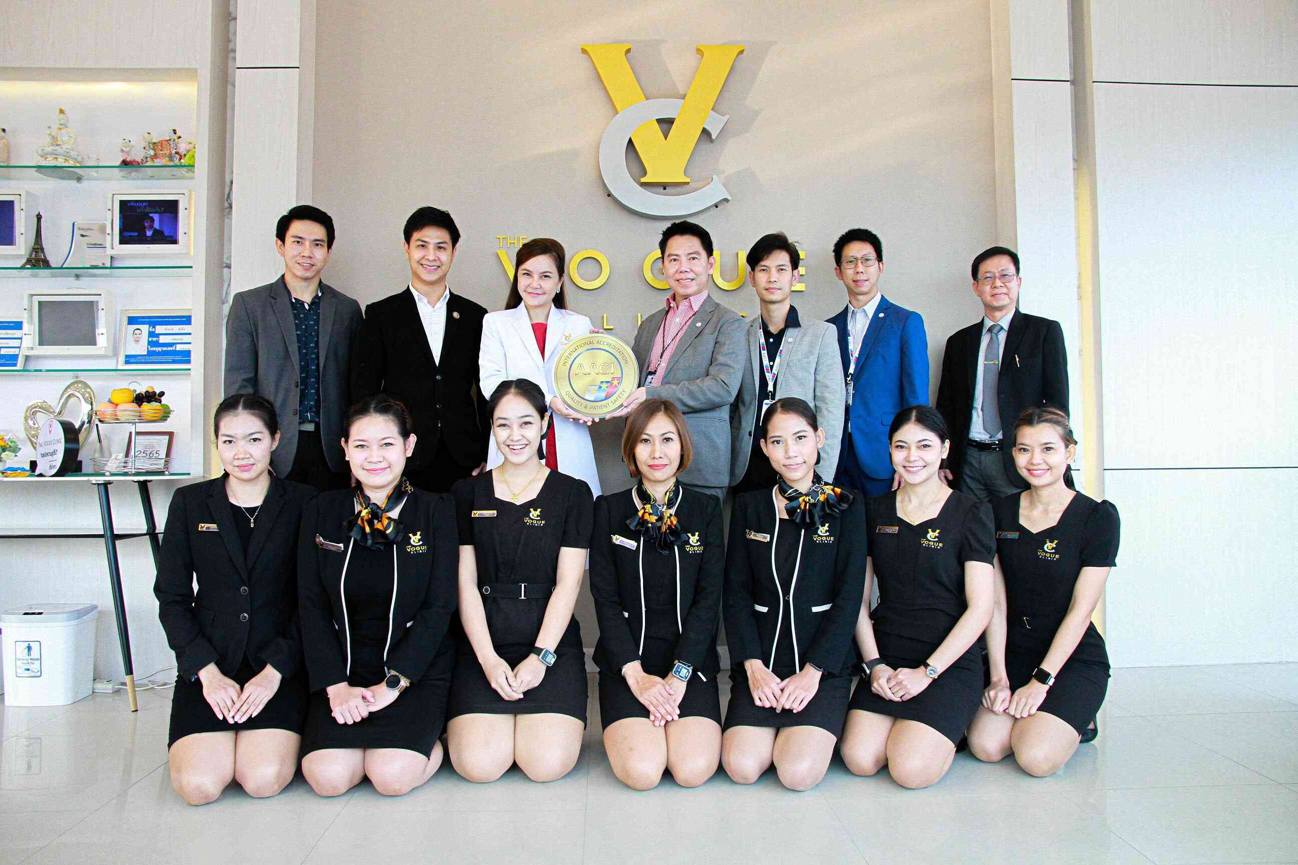 ข่าวธุรกิจ, สังคม - เดอะ โว้ก คลินิก ชลบุรี ผ่านมาตรฐาน AACI แห่งแรกในภาคตะวันออก