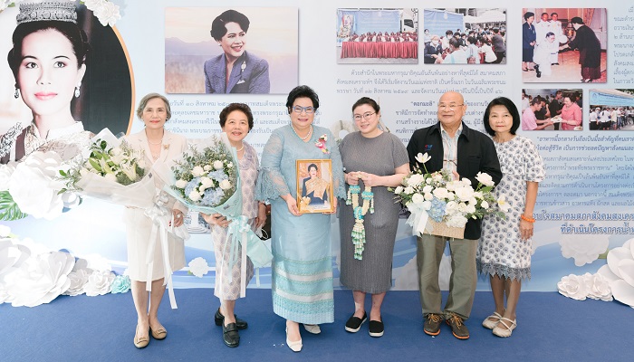 ข่าวธุรกิจ, สังคม - ร่วมแสดงความยินดีรับรางวัลแม่ดีเด่น สาขาแม่ผู้บำเพ็ญประโยชน์ต่อสังคม