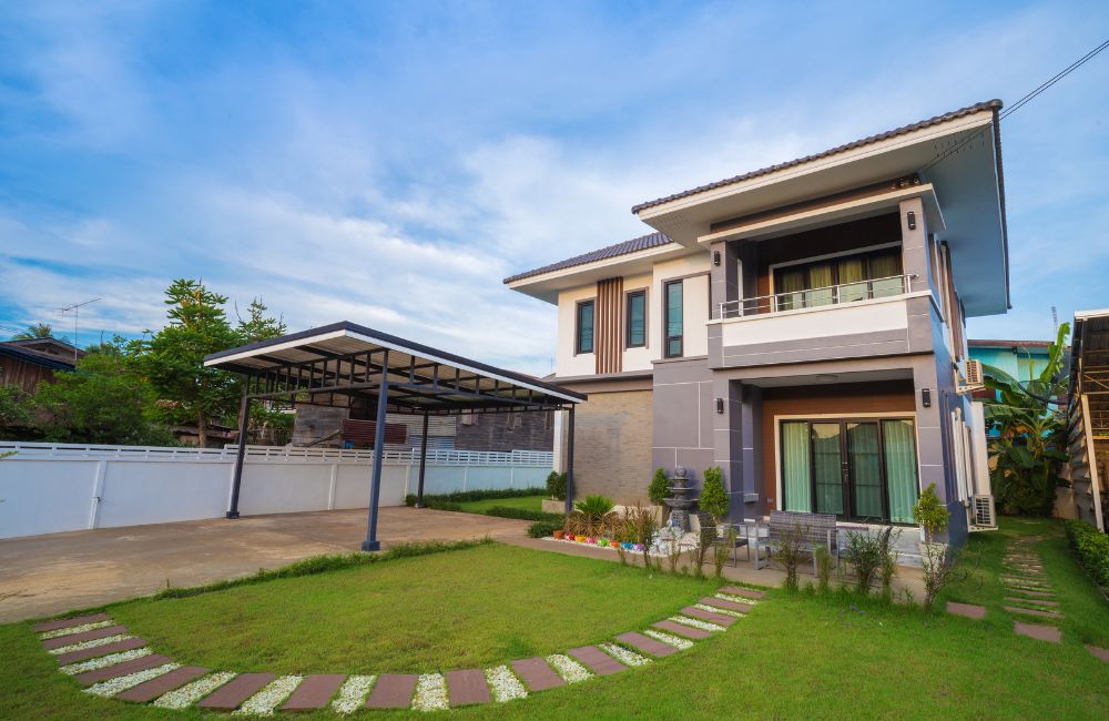 ข่าวบ้าน, คอนโด, อสังหาฯ - รวมลิสต์ 10 นายหน้าอสังหา มืออาชีพทั่วไทย จาก NaYoo.co