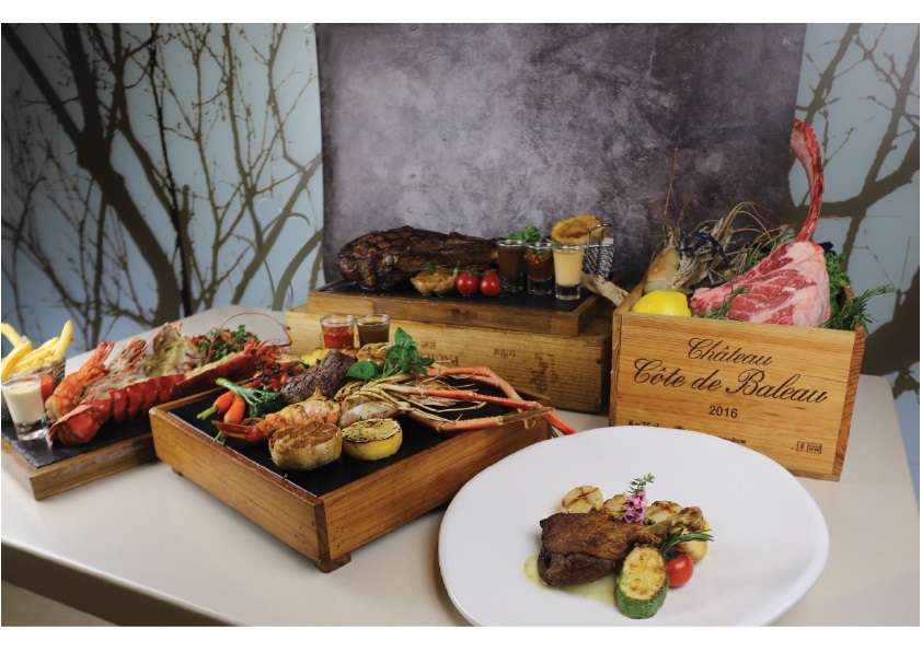 ข่าวโปรโมชั่น - ซีฟู้ดก็ชอบ สเต๊กเนื้อก็ใช่ Surf & Turf  ณ ห้องอาหารบลูสกาย เซ็นทารา แกรนด์ ลาดพร้าว