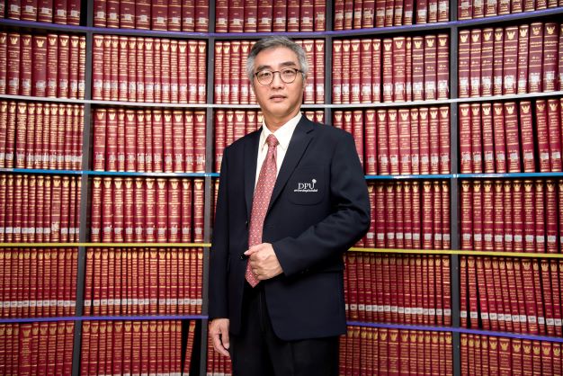 ข่าวการศึกษา - คณบดีคณะนิติศาสตร์ปรีดี พนมยงค์ มธบ.คณบดีคณะนิติศาสตร์ปรีดี พนมยงค์ มหาวิทยา  แนะภาคธุรกิจรับมือกฎหมาย PDPA ระบุโดยหลักเก็บ ใช้ รักษา และทำลายข้อมูล ทำได้แต่ต้องไม่สร้างความเสียหายให้แก่เจ้าของข้อมูล 